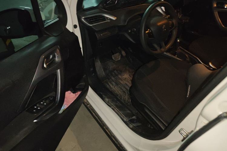Used Peugeot 2008 2014 1.6L Automatic Fashion Edition Driver Seat