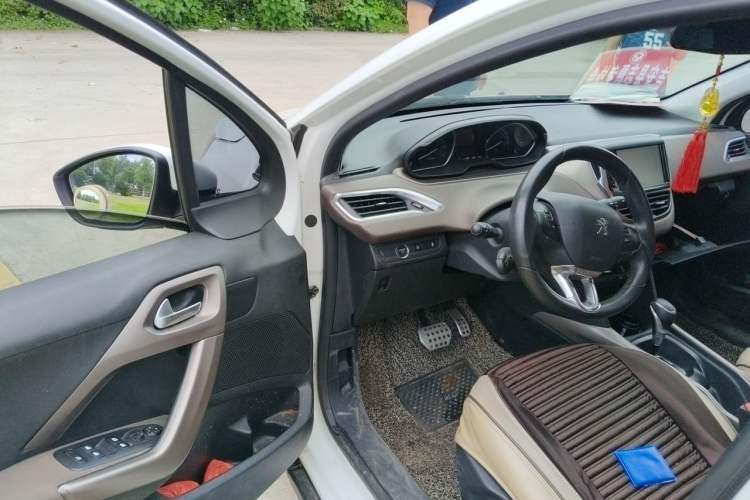 Used Peugeot 2008 2014 1.6L Automatic Navigation Edition Driver Seat