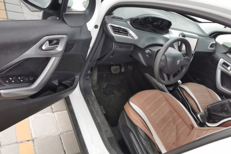 Used Peugeot 2008 2014 1.6L Automatic Trend Edition Driver Seat