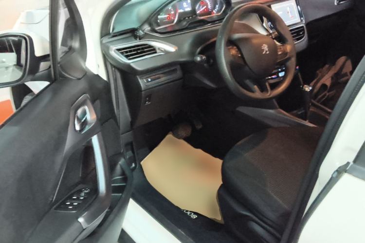 Used Peugeot 2008 2014 1.6L Automatic Fashion Edition Driver Seat
