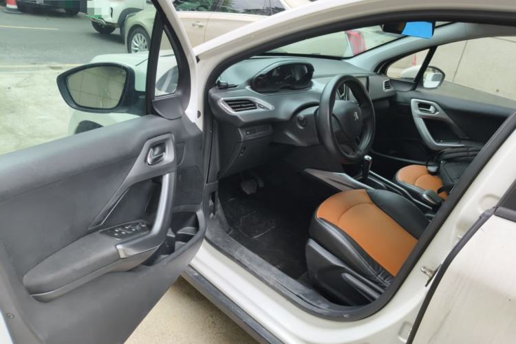 Used Peugeot 2008 2014 1.6L Automatic Trend Edition Driver Seat