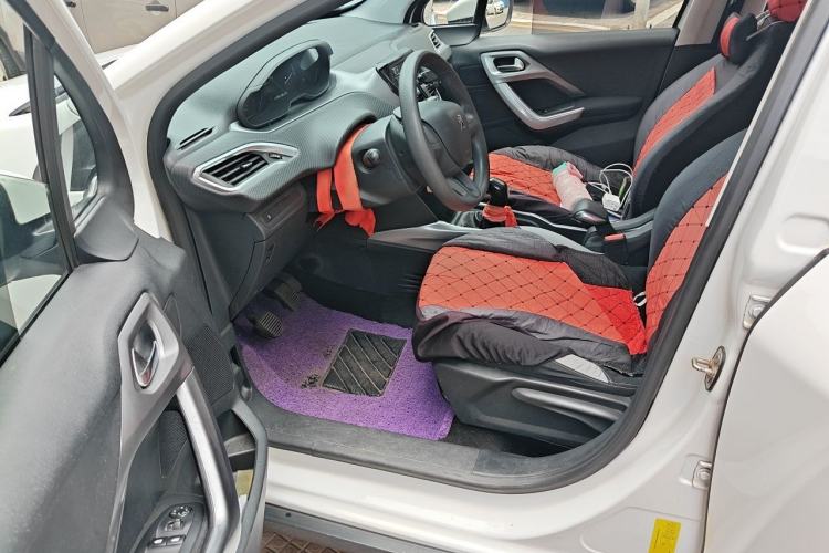 Used Peugeot 2008 2014 1.6L Manual Trend Edition Driver Seat
