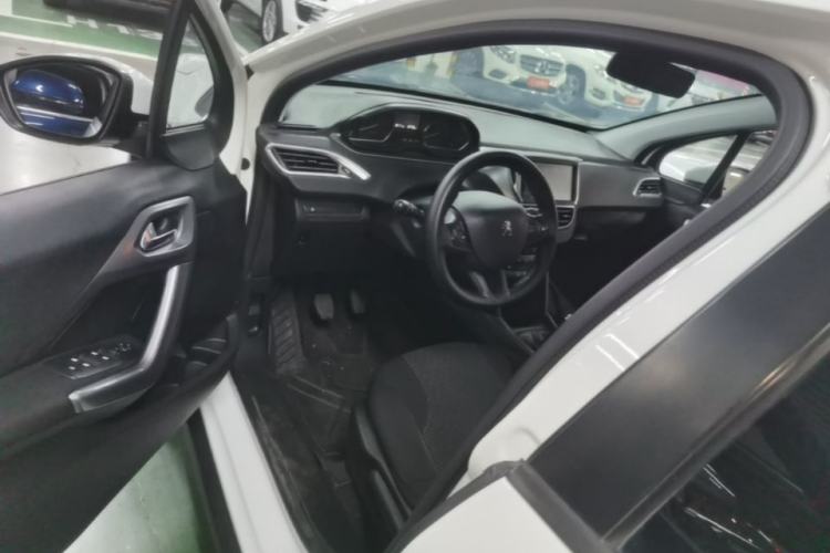 Used Peugeot 2008 2014 1.6L Manual Fashion Edition Driver Seat