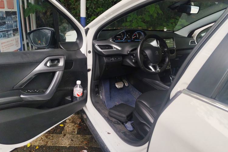 Used Peugeot 2008 2014 1.6L Automatic Navigation Edition Driver Seat