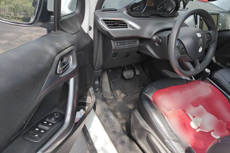 Used Peugeot 2008 2014 1.6L Automatic Fashion Edition Driver Seat