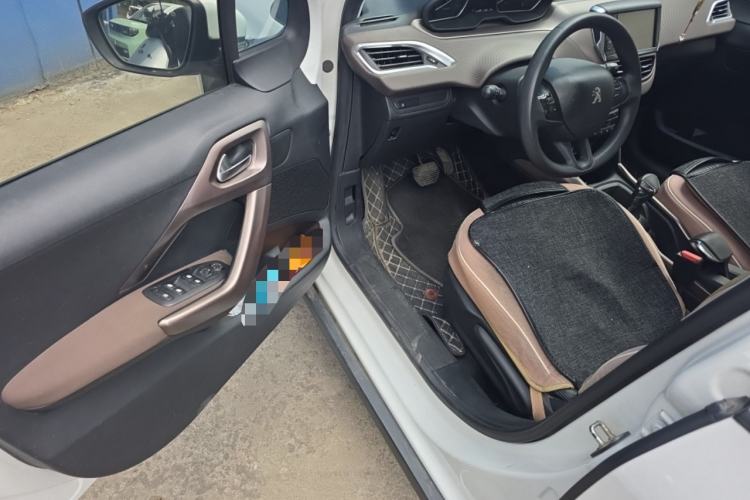 Used Peugeot 2008 2014 1.6L Automatic Fashion Edition Driver Seat
