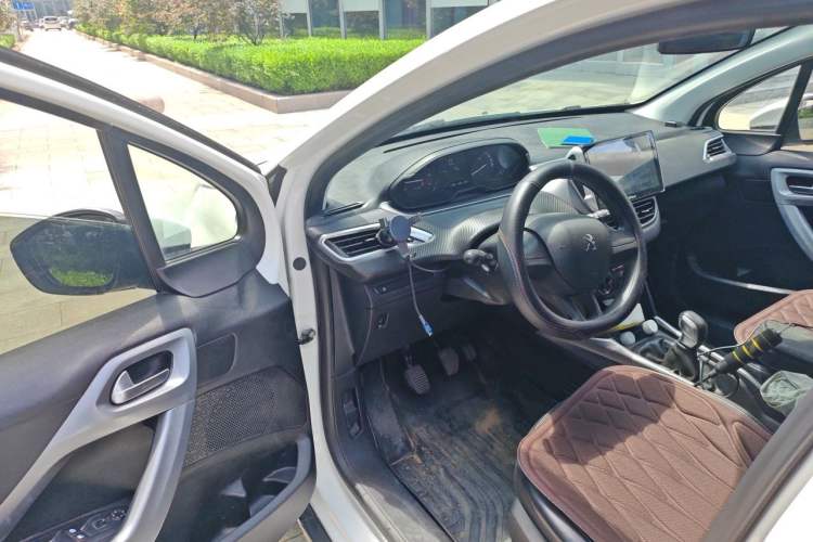 Used Peugeot 2008 2014 1.6L Manual Trend Edition Driver Seat