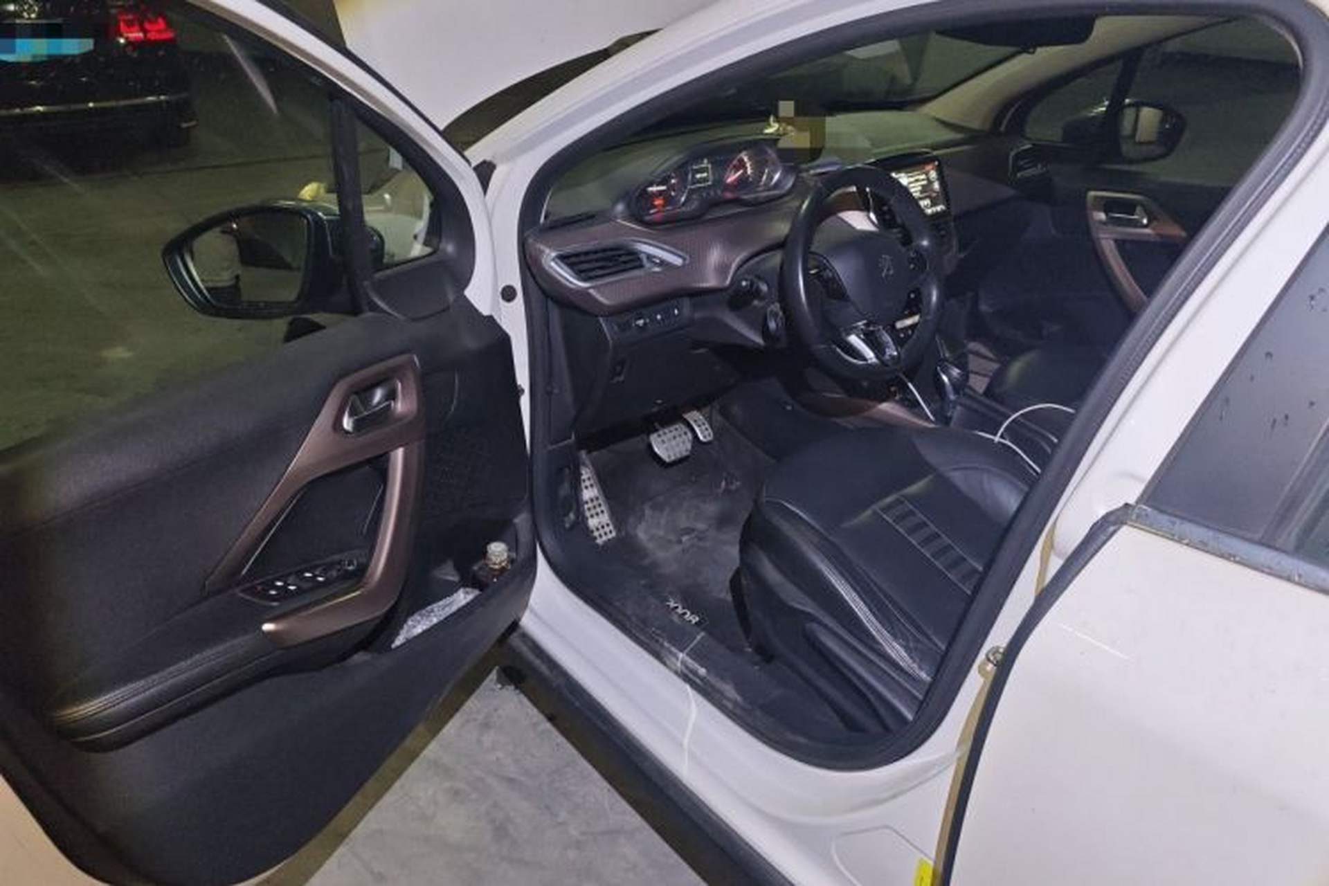 Used Peugeot 2008 2014 1.6L Automatic Excellence Edition Driver Seat