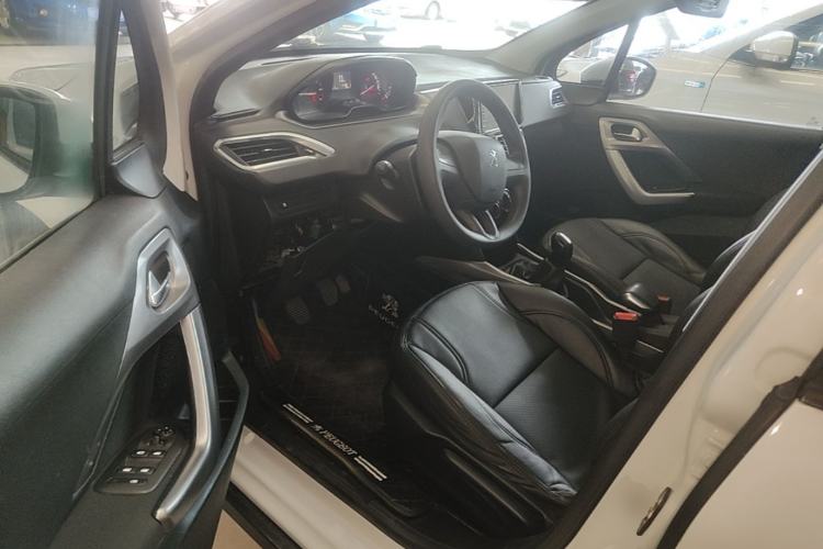 Used Peugeot 2008 2014 1.6L Manual Trend Edition Driver Seat