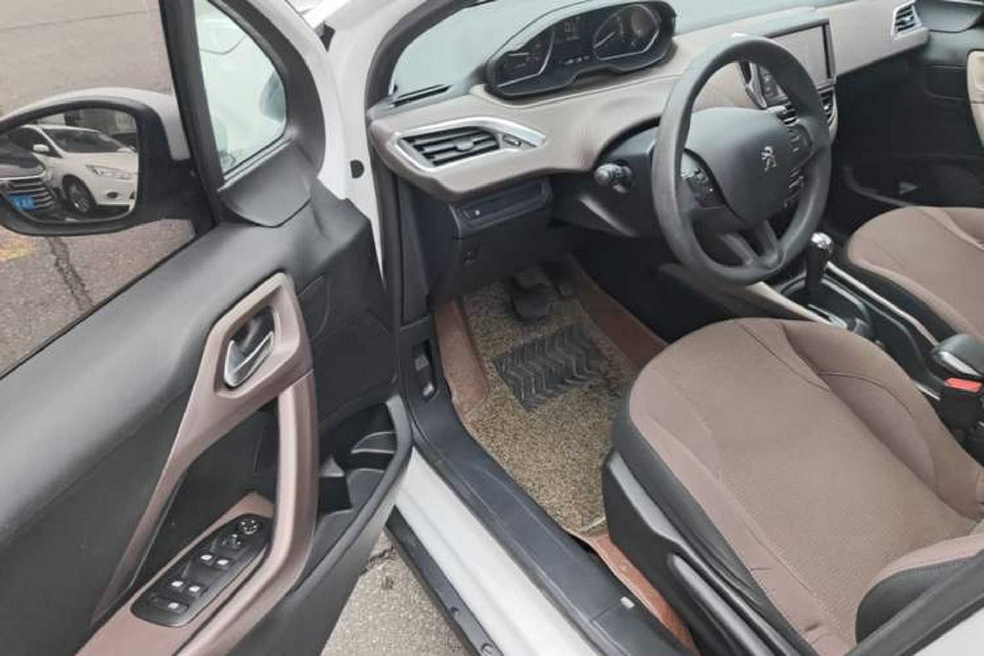 Used Peugeot 2008 2014 1.6L Automatic Fashion Edition Driver Seat