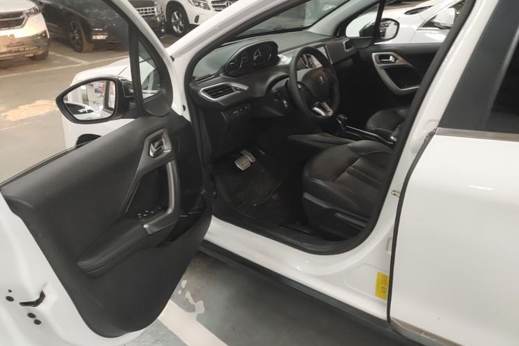Used Peugeot 2008 2014 1.6L Automatic Navigation Edition Driver Seat