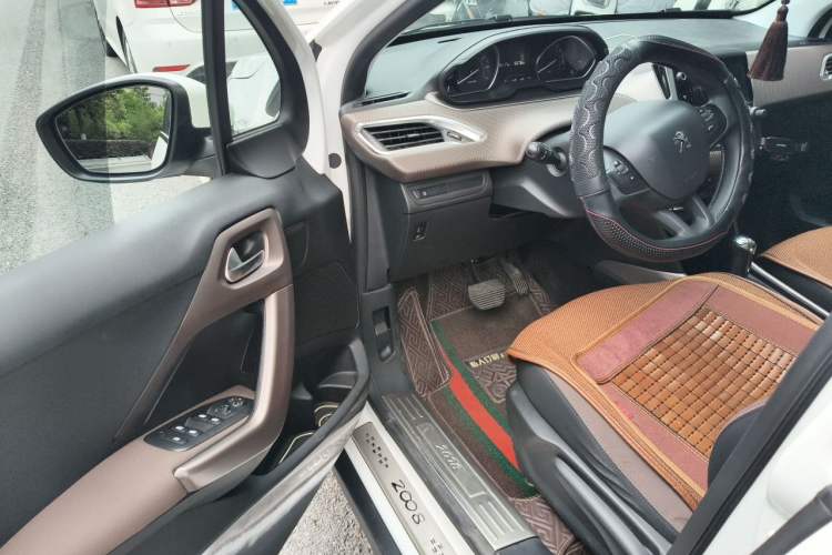 Used Peugeot 2008 2014 1.6L Automatic Fashion Edition Driver Seat