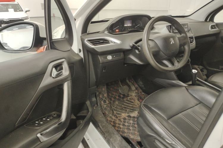 Used Peugeot 2008 2014 1.6L Automatic Trend Edition Driver Seat