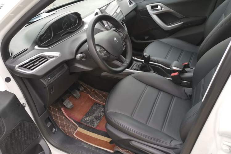 Used Peugeot 2008 2014 1.6L Manual Fashion Edition Driver Seat