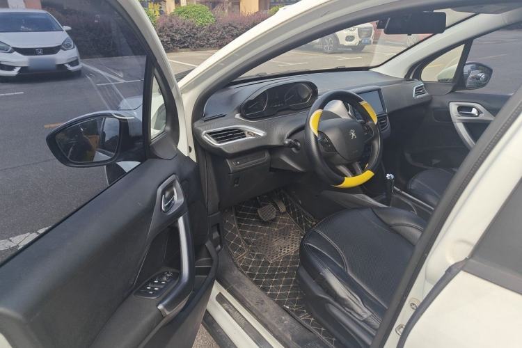 Used Peugeot 2008 2014 1.6L Automatic Fashion Edition Driver Seat