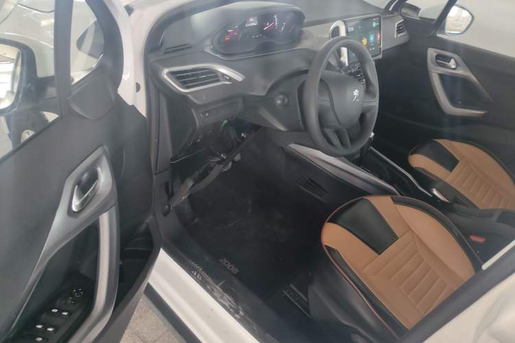 Used Peugeot 2008 2014 1.6L Automatic Trend Edition Driver Seat