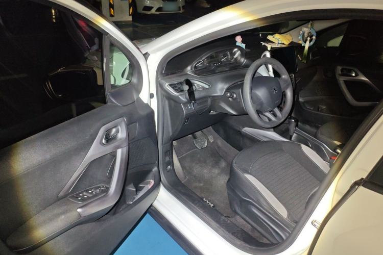 Used Peugeot 2008 2014 1.6L Automatic Trend Edition Driver Seat