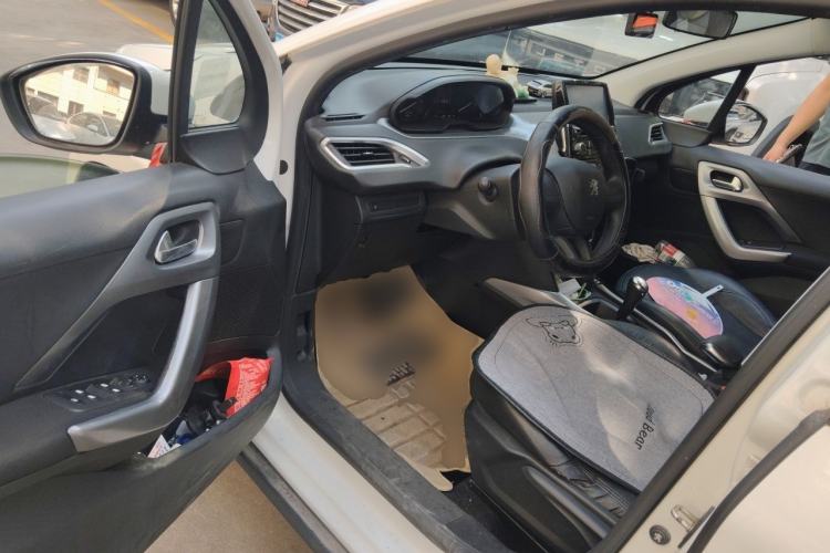 Used Peugeot 2008 2014 1.6L Automatic Trend Edition Driver Seat