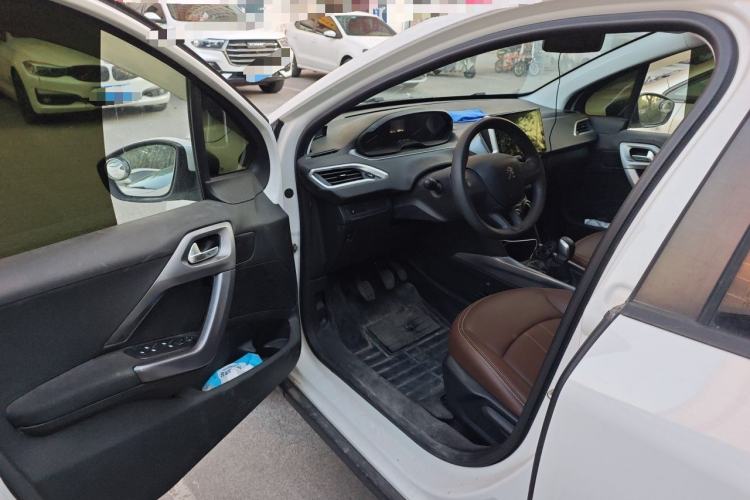 Used Peugeot 2008 2014 1.6L Manual Trend Edition Driver Seat