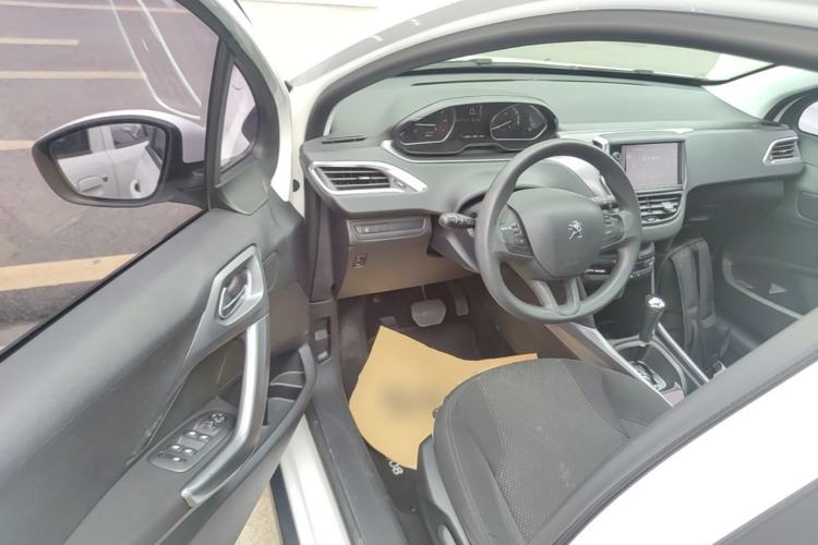 Used Peugeot 2008 2014 1.6L Automatic Fashion Edition Driver Seat