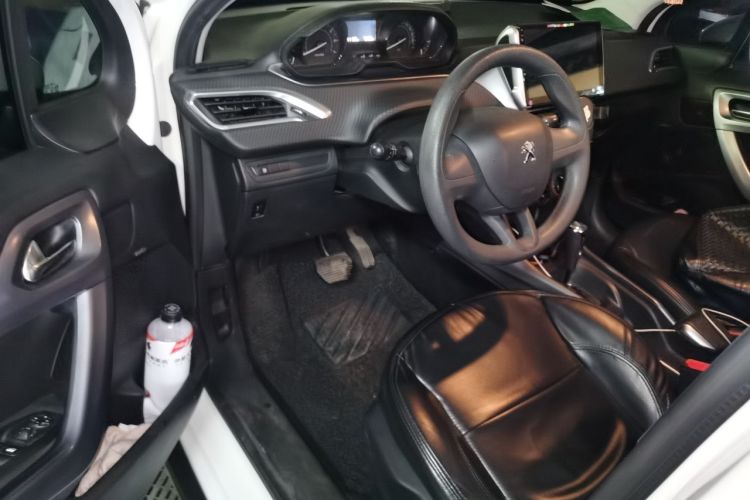 Used Peugeot 2008 2014 1.6L Automatic Trend Edition Driver Seat