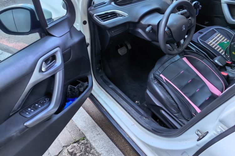 Used Peugeot 2008 2014 1.6L Automatic Fashion Edition Driver Seat