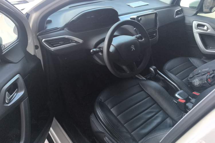 Used Peugeot 2008 2014 1.6L Manual Trend Edition Driver Seat