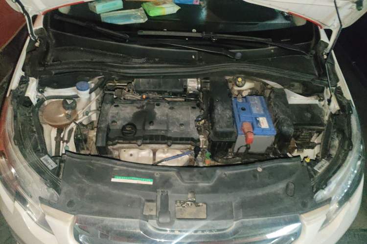 Used Peugeot 2008 2014 1.6L Automatic Fashion Edition Engine Bay