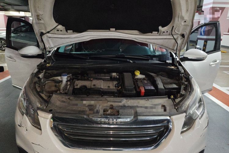 Used Peugeot 2008 2014 1.6L Automatic Fashion Edition Engine Bay