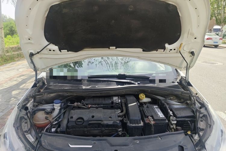 Used Peugeot 2008 2014 1.6L Automatic Navigation Edition Engine Bay