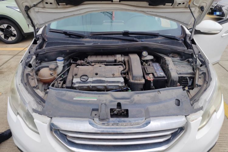 Used Peugeot 2008 2014 1.6L Automatic Fashion Edition Engine Bay