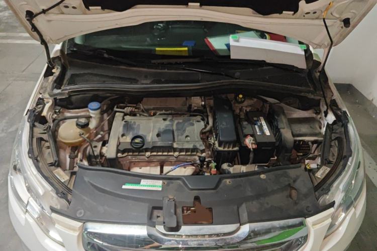 Used Peugeot 2008 2014 1.6L Automatic Fashion Edition Engine Bay