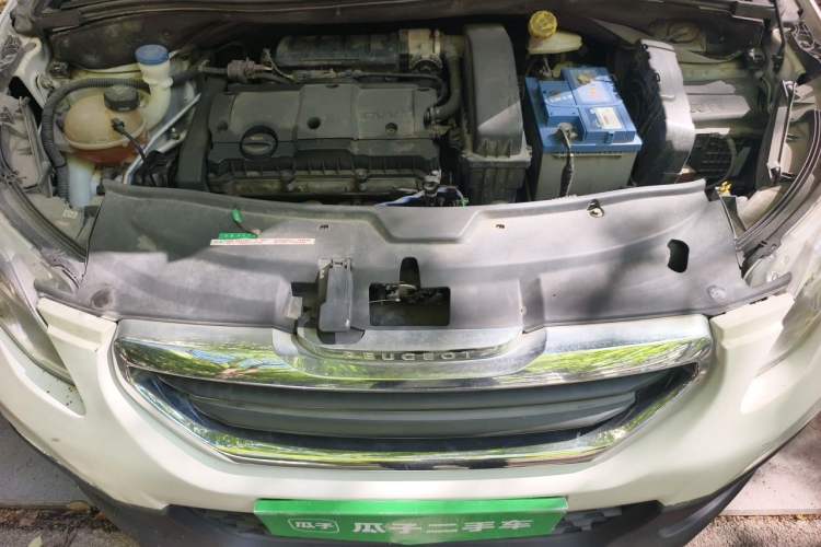 Used Peugeot 2008 2014 1.6L Automatic Trend Edition Engine Bay