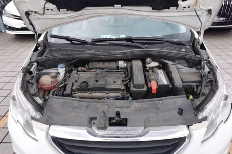 Used Peugeot 2008 2014 1.6L Automatic Trend Edition Engine Bay