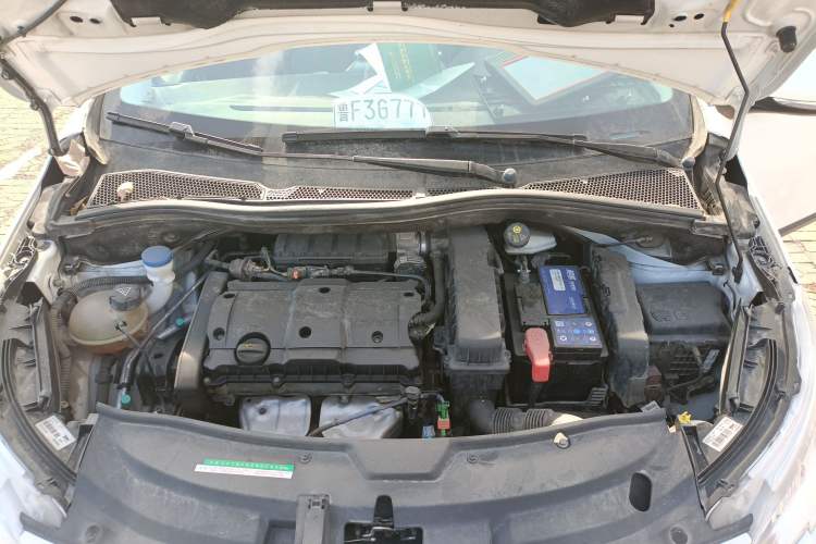 Used Peugeot 2008 2014 1.6L Automatic Fashion Edition Engine Bay