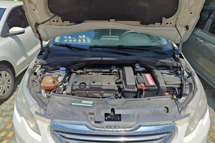 Used Peugeot 2008 2014 1.6L Automatic Fashion Edition Engine Bay