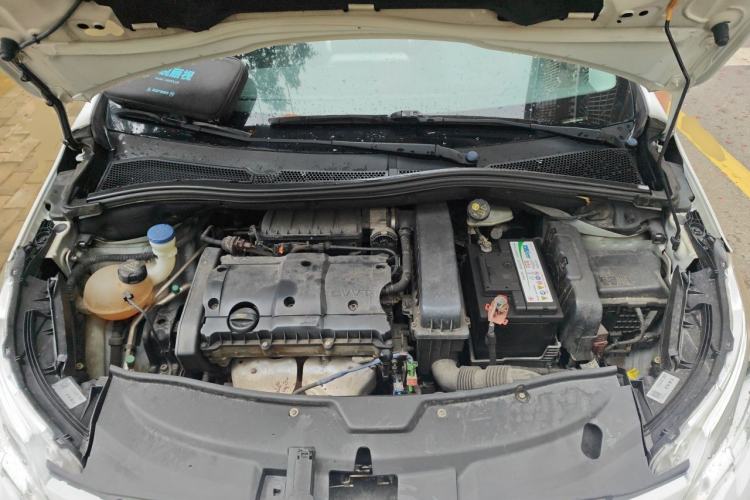 Used Peugeot 2008 2014 1.6L Automatic Fashion Edition Engine Bay