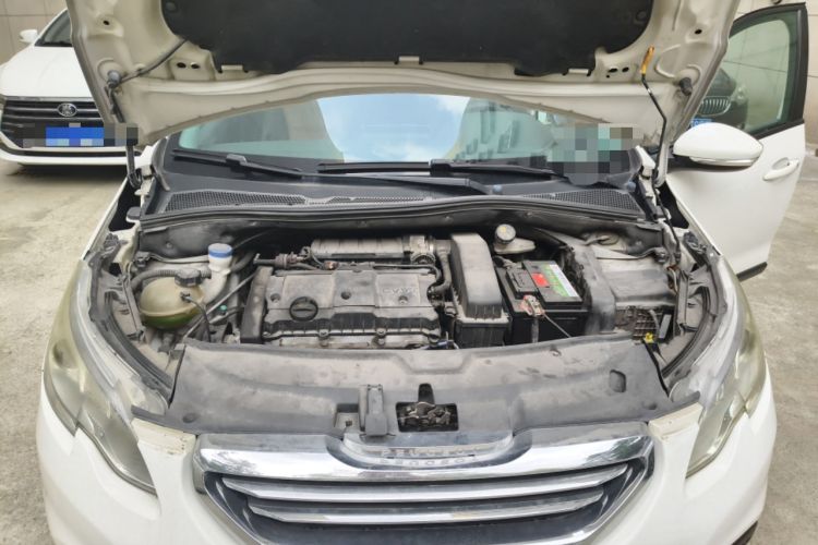 Used Peugeot 2008 2014 1.6L Automatic Trend Edition Engine Bay