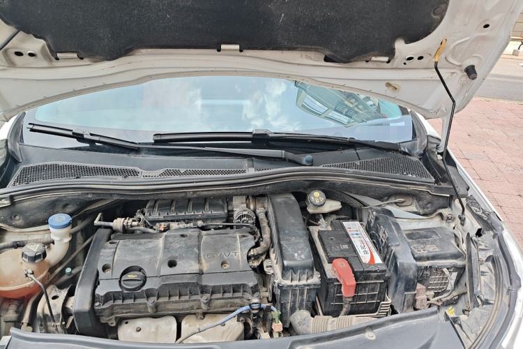 Used Peugeot 2008 2014 1.6L Manual Trend Edition Engine Bay