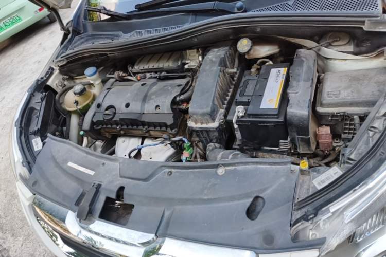 Used Peugeot 2008 2014 1.6L Automatic Trend Edition Engine Bay