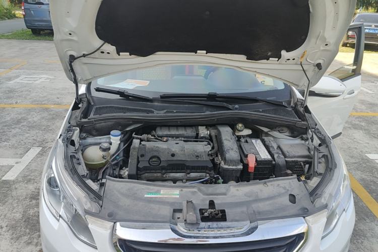 Used Peugeot 2008 2014 1.6L Automatic Trend Edition Engine Bay