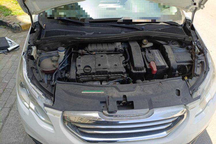 Used Peugeot 2008 2014 1.6L Automatic Fashion Edition Engine Bay