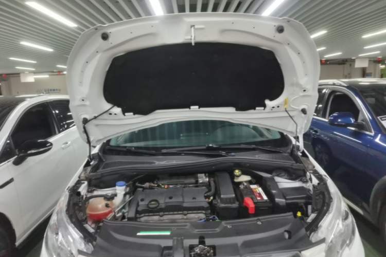 Used Peugeot 2008 2014 1.6L Manual Fashion Edition Engine Bay