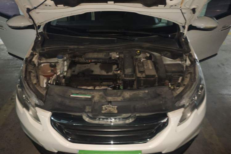 Used Peugeot 2008 2014 1.6L Automatic Trend Edition Engine Bay