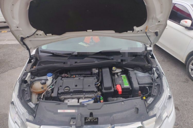 Used Peugeot 2008 2014 1.6L Manual Trend Edition Engine Bay