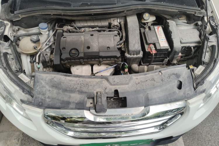 Used Peugeot 2008 2014 1.6L Automatic Fashion Edition Engine Bay
