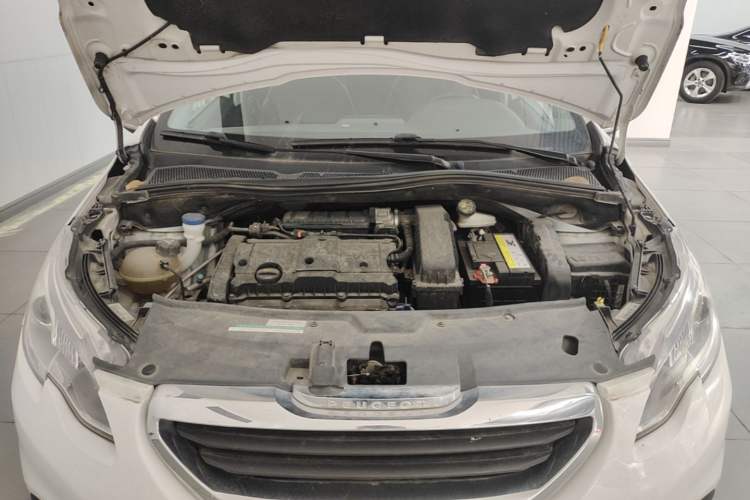 Used Peugeot 2008 2014 1.6L Automatic Trend Edition Engine Bay