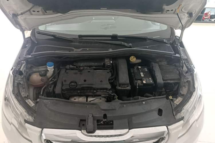 Used Peugeot 2008 2014 1.6L Automatic Fashion Edition Engine Bay