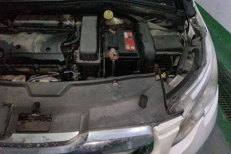 Used Peugeot 2008 2014 1.6L Automatic Fashion Edition Engine Bay Left