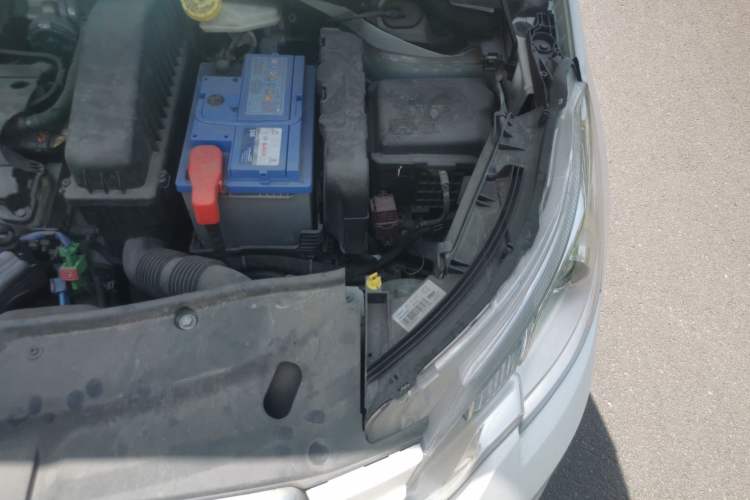 Used Peugeot 2008 2014 1.6L Manual Fashion Edition Engine Bay Left